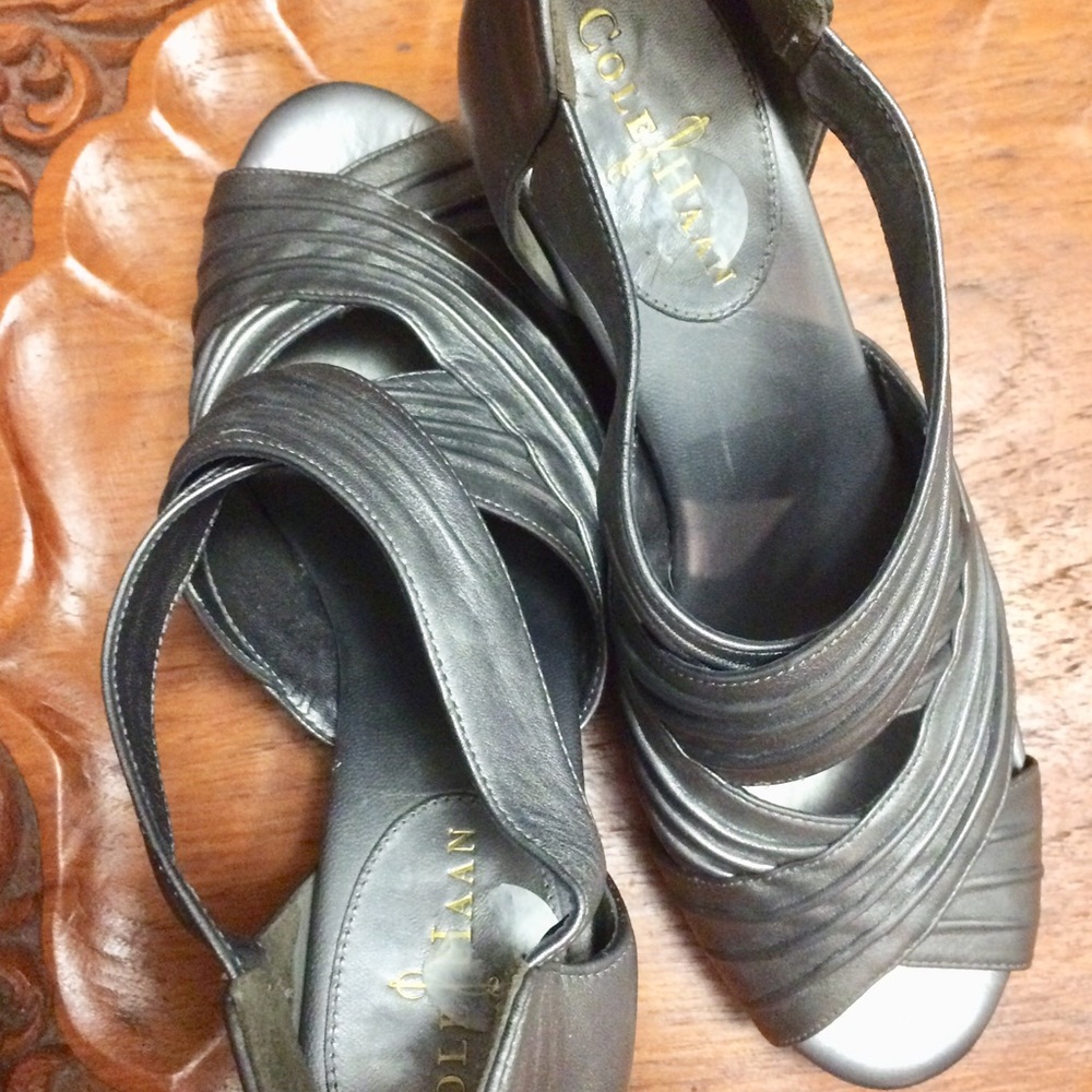 Shoes - Picture 4 of 4